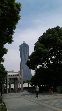 浙江省杭州市下城区环城北路靠近浙江省文化会堂·浙江展览馆