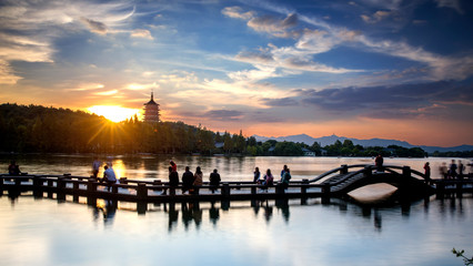 夕阳西湖