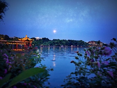 杭州西湖(夜)